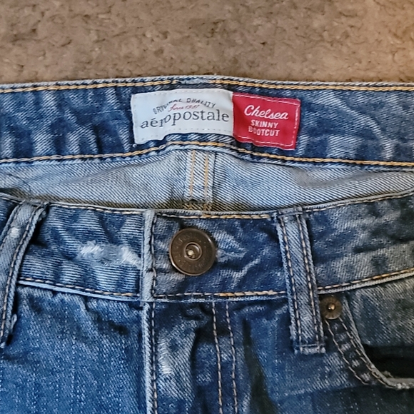 Jesns - Picture 2 of 4